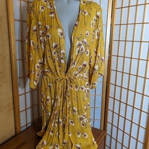 Maurice's kimono robe/ cover-up, size LG/XL. NEW with tags.